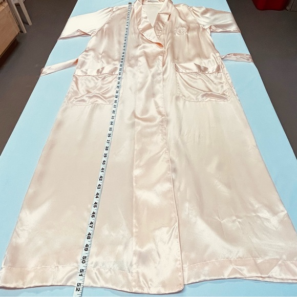 Valerie Stevens Womens Vintage 100% Silk Robe Size M Long Pockets Belt Peach NWT - Picture 12 of 16